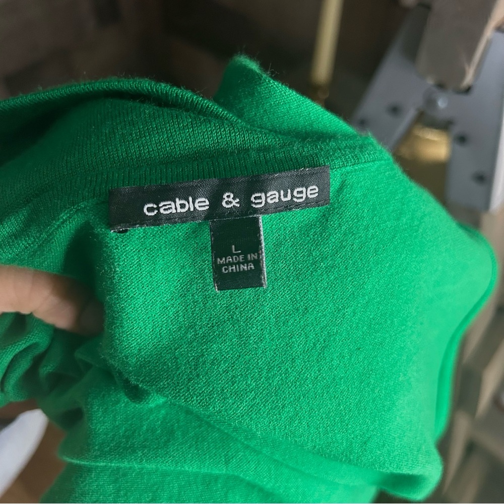 Cable & Gauge Green Tank Top - Picture 5 of 7